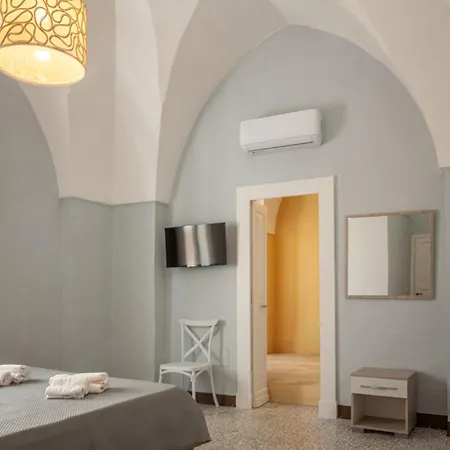 Oda ve Kahvaltı Le Monacelle 3*